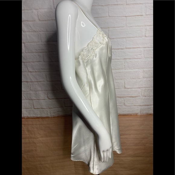 Vitoria’s Secret woman Babydoll size M - Picture 2 of 9